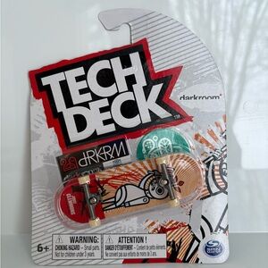 BRAND NEW SEALED TECH DECK DARKROOM SERIES